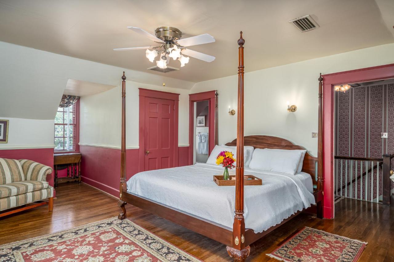 Cedars Of Williamsburg Bed & Breakfast Exteriör bild