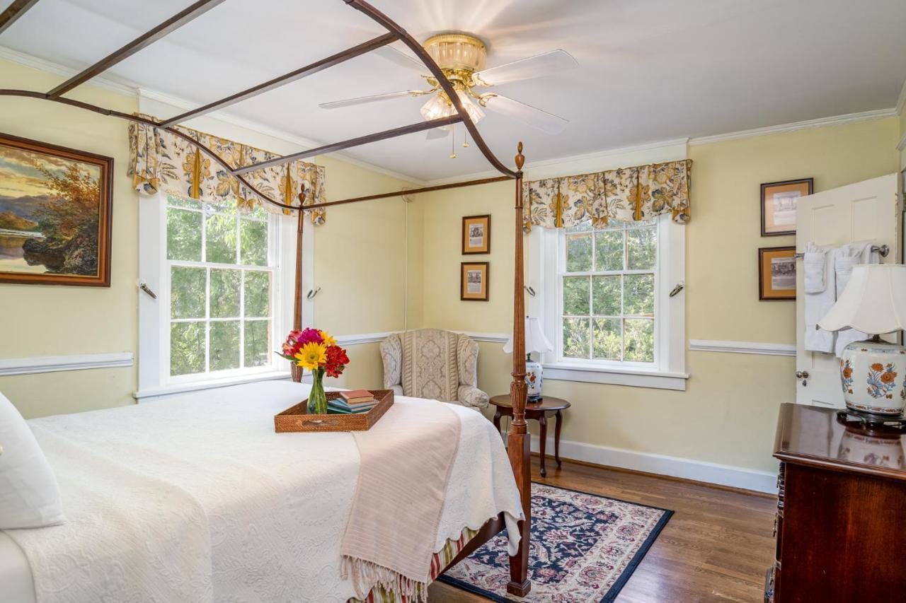 Cedars Of Williamsburg Bed & Breakfast Exteriör bild