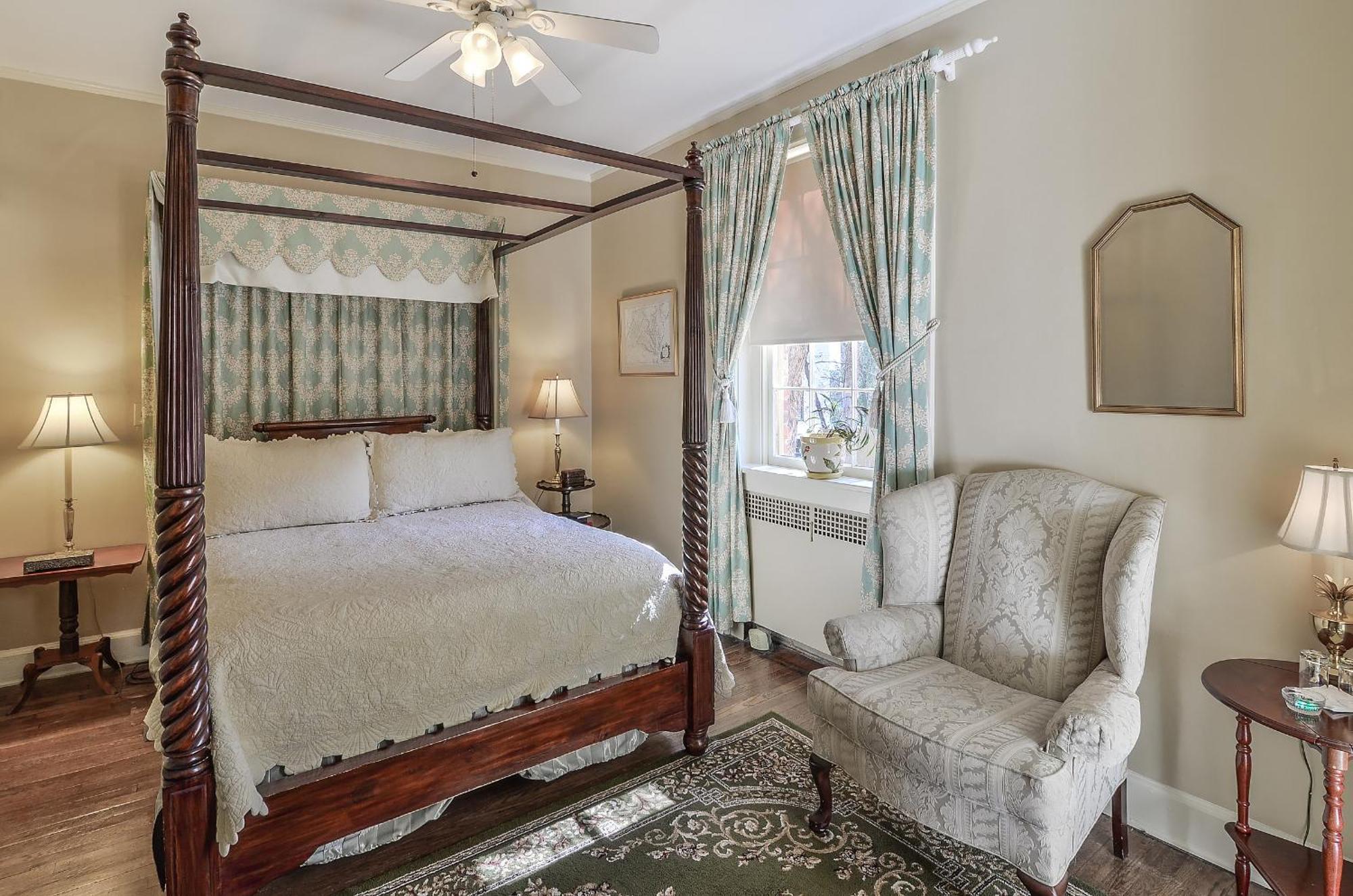 Cedars Of Williamsburg Bed & Breakfast Exteriör bild